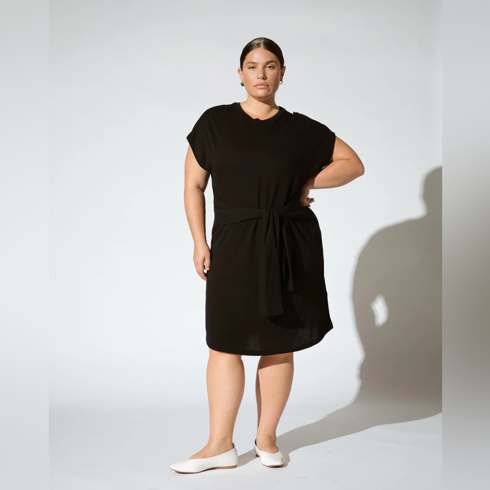 Universal Standard Misa Black Tie-Waist Dress